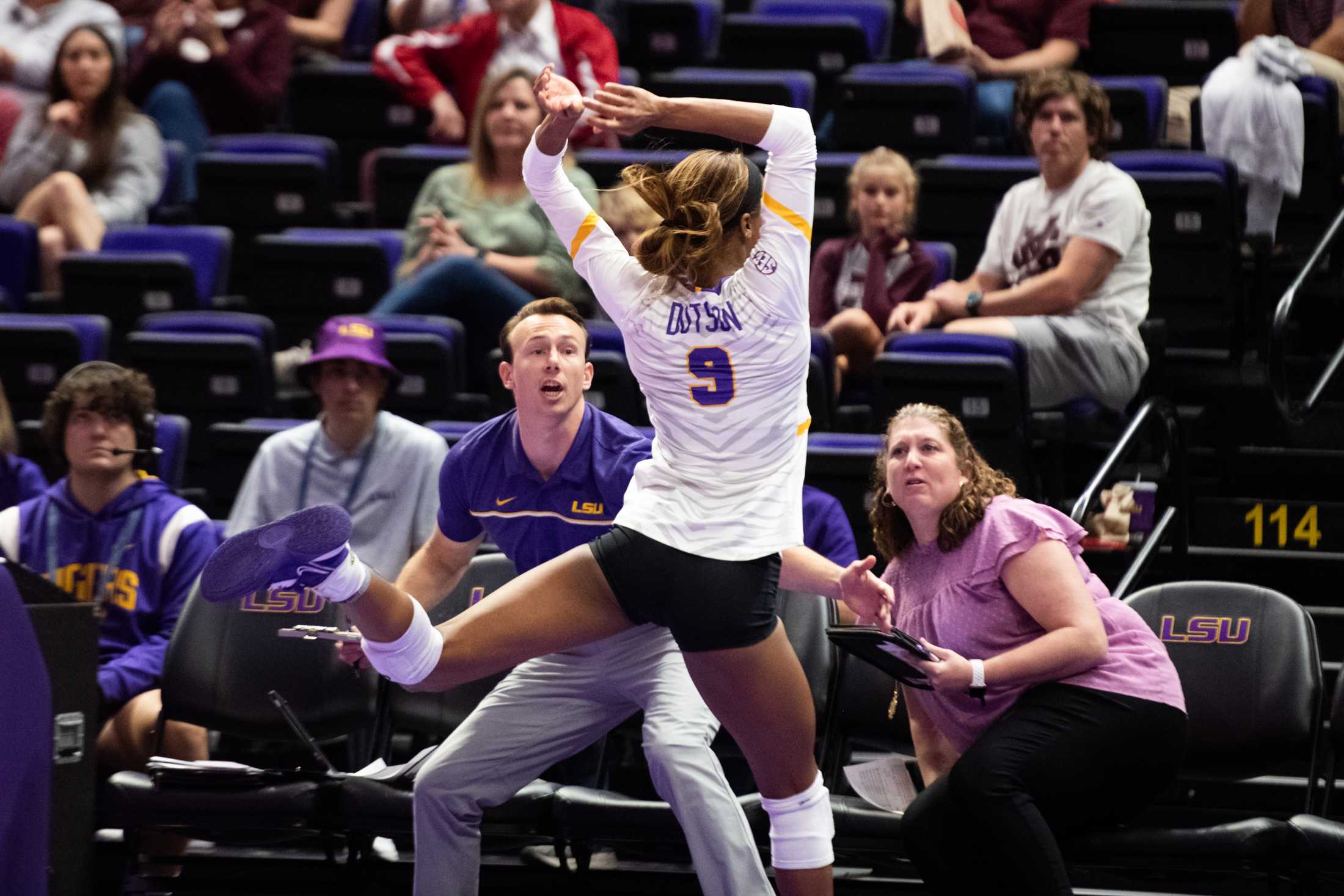 PHOTOS: LSU volleyball splits series 1-1 against Mississippi State