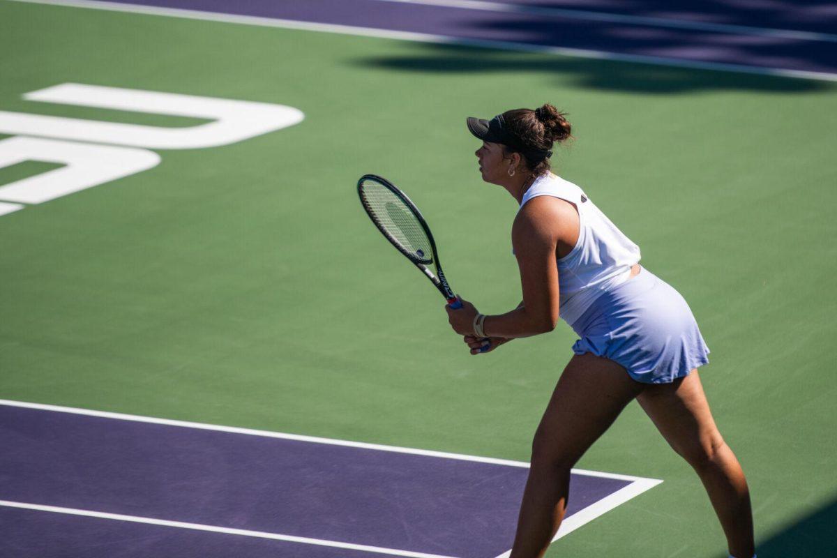 LSU women&#8217;s tennis freshman Noor Carrington stands ready Friday, Oct. 14, 2022, during the ITA Southern Regional in the singles round of 64 at the LSU Tennis Complex on Gourrier Avenue in Baton Rouge, La.