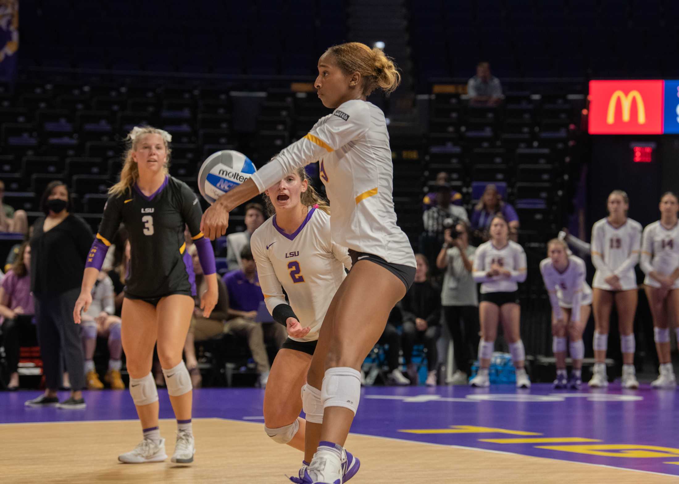 PHOTOS: LSU volleyball defeats Auburn 3-2