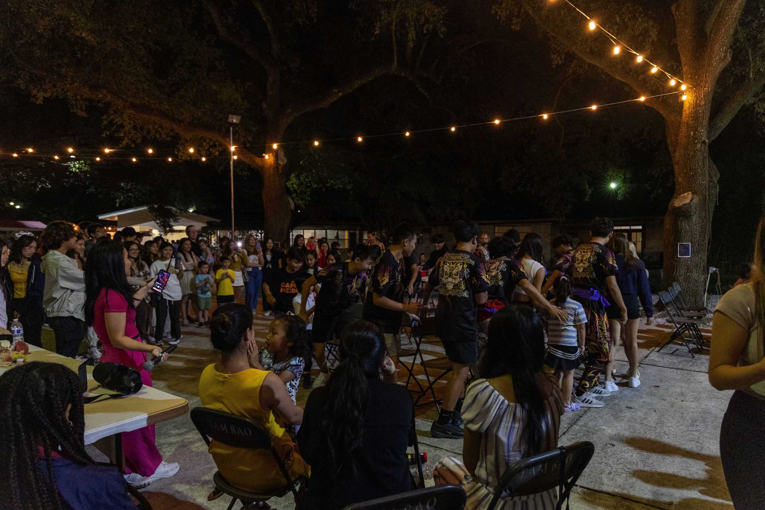 PHOTOS: Tam Bao Buddhist Temple hosts Mid-Autumn Festival