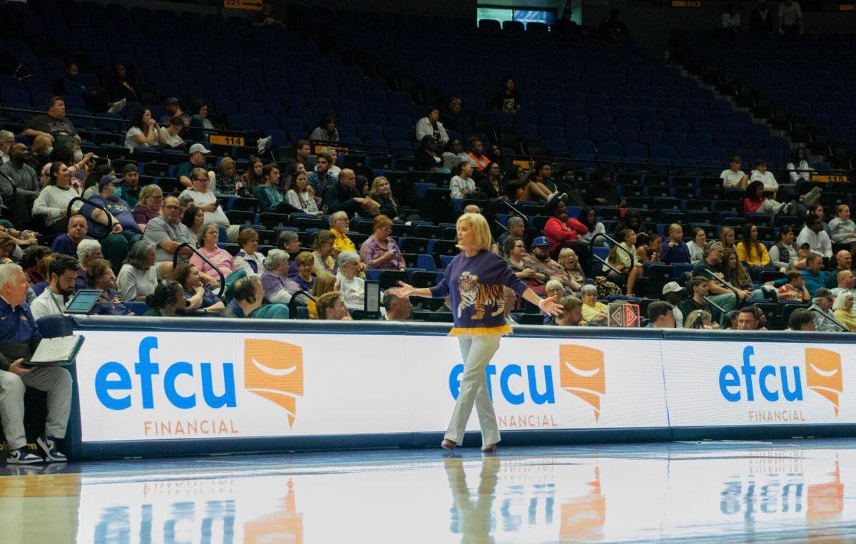 LSU women's basketball head coach Kim Mulkey communicates to her assistant coaches at an exhibition game against Mississippi College on Thursday, Oct. 27, 2022, in the Pete Maravich Assembly Center on N. Stadium Drive.