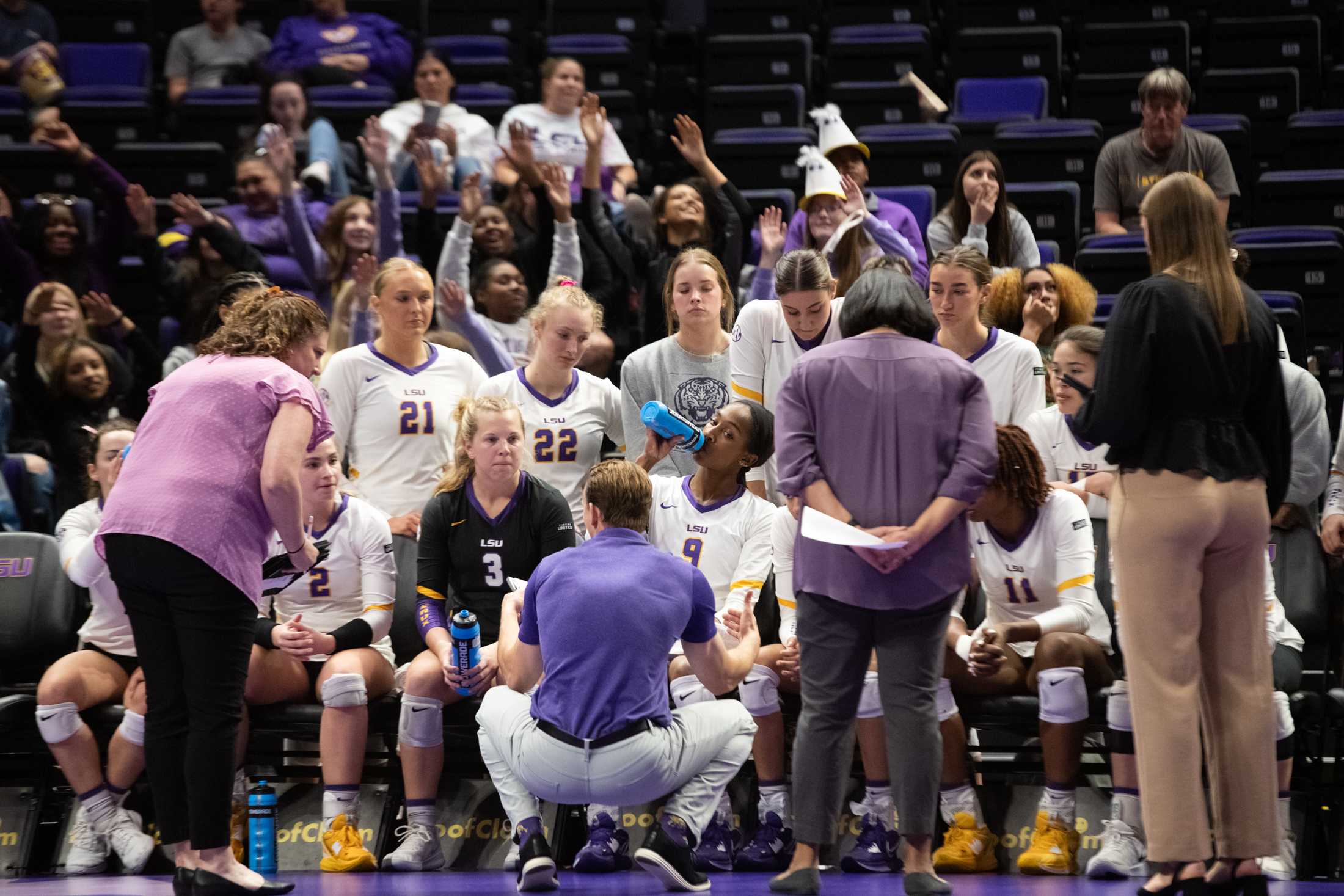 PHOTOS: LSU volleyball splits series 1-1 against Mississippi State