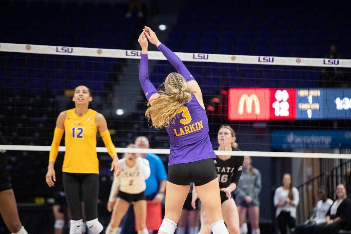 LSU volleyball sophomore libero Ella Larkin (3) hits the ball on Sunday, Oct. 30, 2022, during LSU&#8217;s 3-2 loss to Mississippi State at the Pete Maravich Assembly Center in Baton Rouge, La.