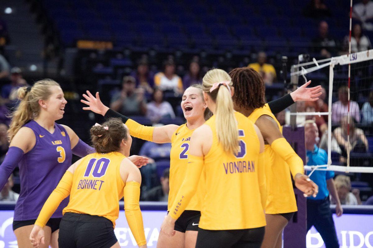 The LSU volleyball team celebrates a point on Sunday, Oct. 30, 2022, during LSU&#8217;s 3-2 loss to Mississippi State at the Pete Maravich Assembly Center in Baton Rouge, La.