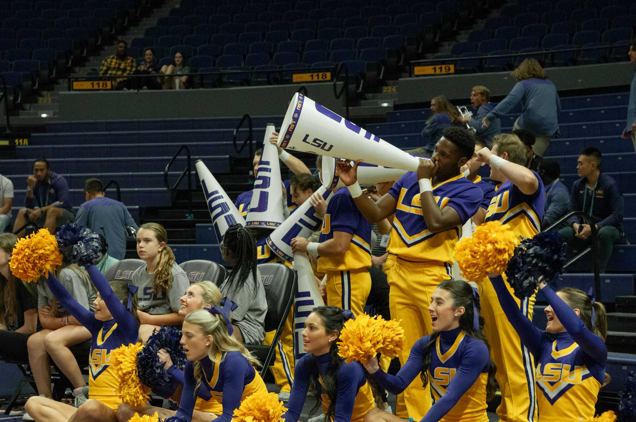 PHOTOS: Women's basketball defeats Mississippi College 88-35 in exhibition game