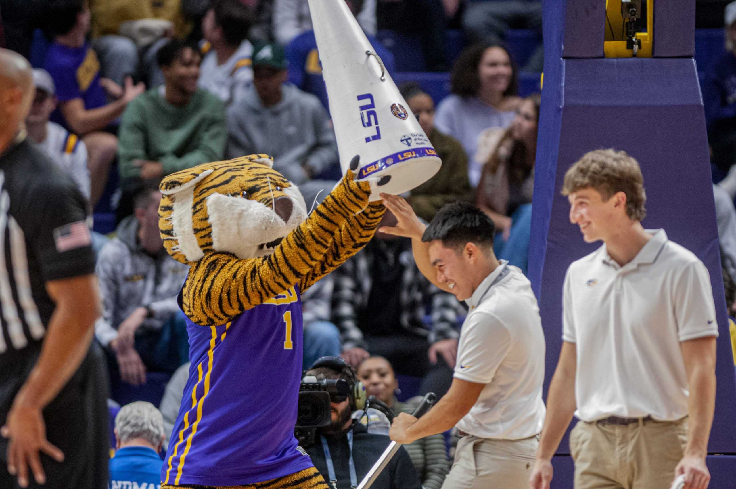 PHOTOS: LSU men's basketball defeats Arkansas State 61-52