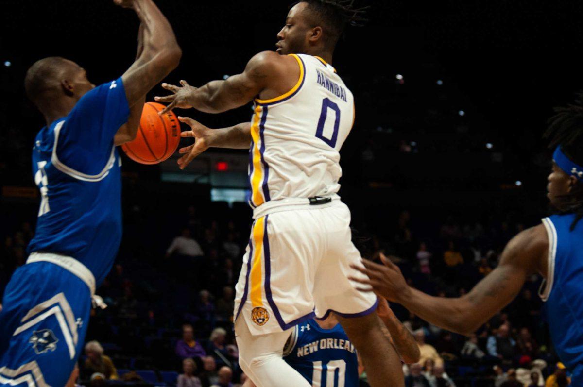 LSU men&#8217;s basketball senior guard Trae Hannibal (0) passes the ball during LSU&#8217;s 91-62 win over New Orleans on Thursday, Nov. 17, 2022, in the Pete Maravich Assembly Center on N. Stadium Drive in Baton Rouge, La.