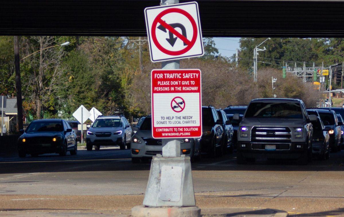 The sign sits in the intersection on Friday, Nov. 18, 2022, on College Drive in Baton Rouge, La.