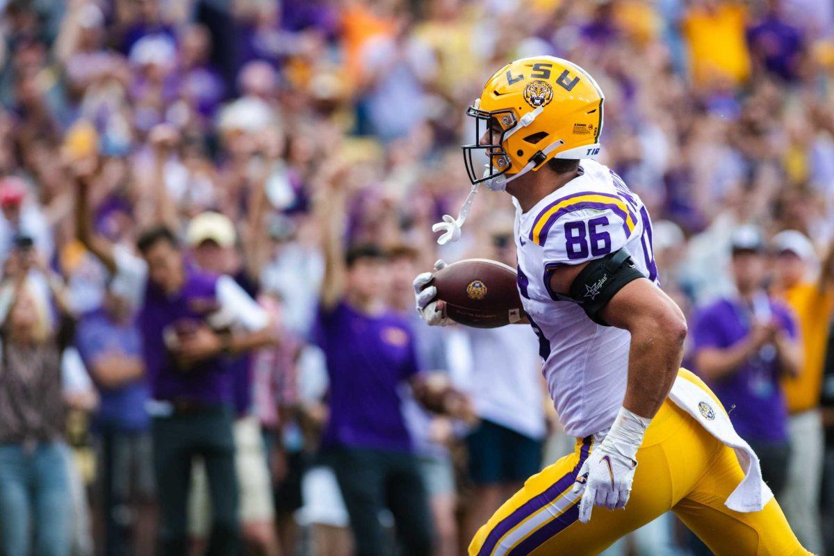 LSU football freshman tight end Mason Taylor (86) runs into the endzone for a touchdown Saturday, Oct. 22, 2022 during LSU&#8217;s 45-20 win against Ole Miss at Tiger Stadium in Baton Rouge, La.