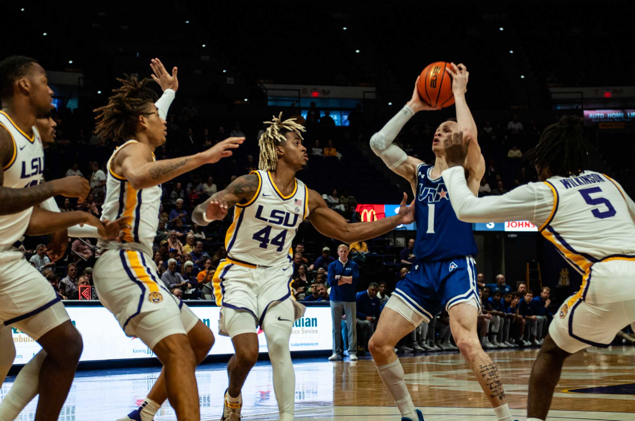 PHOTOS: LSU men's basketball defeats UT Arlington 63-59