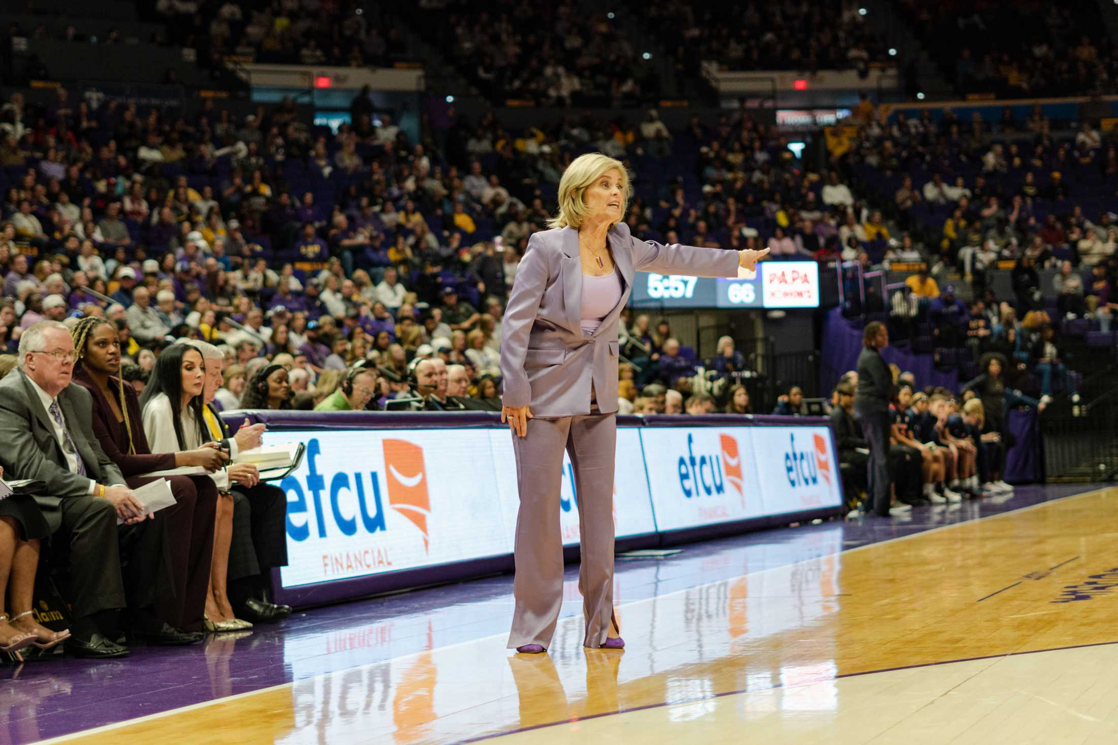 PHOTOS: LSU women's basketball goes 18-0 after defeating Auburn