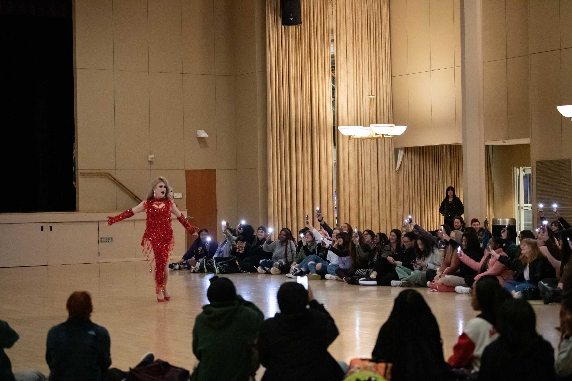 PHOTOS: Student Government hosts drag show