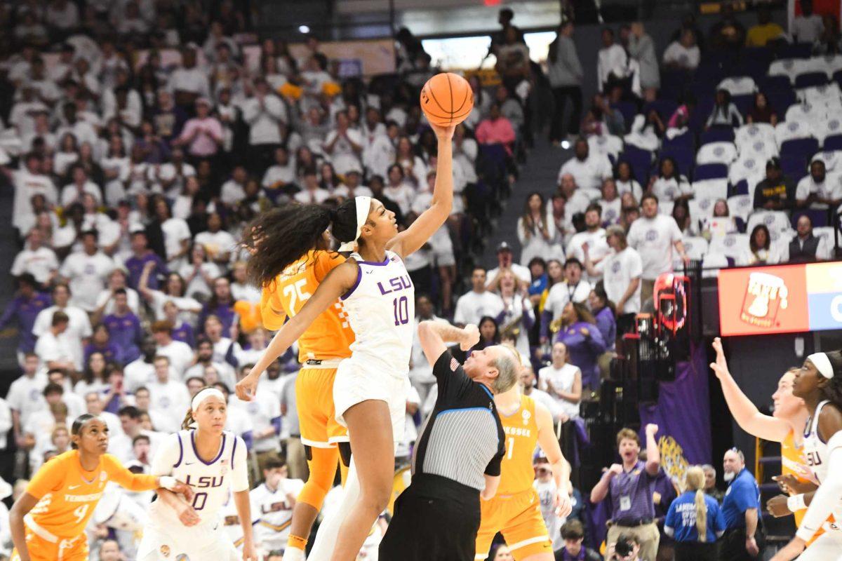 LSU women&#8217;s basketball sophomore forward Angel Reese (10) wins the tip off on Monday, Jan. 30, 2023, during LSU&#8217;s 76-68 win over Tennessee at the Pete Maravich Assembly Center in Baton Rouge, La.