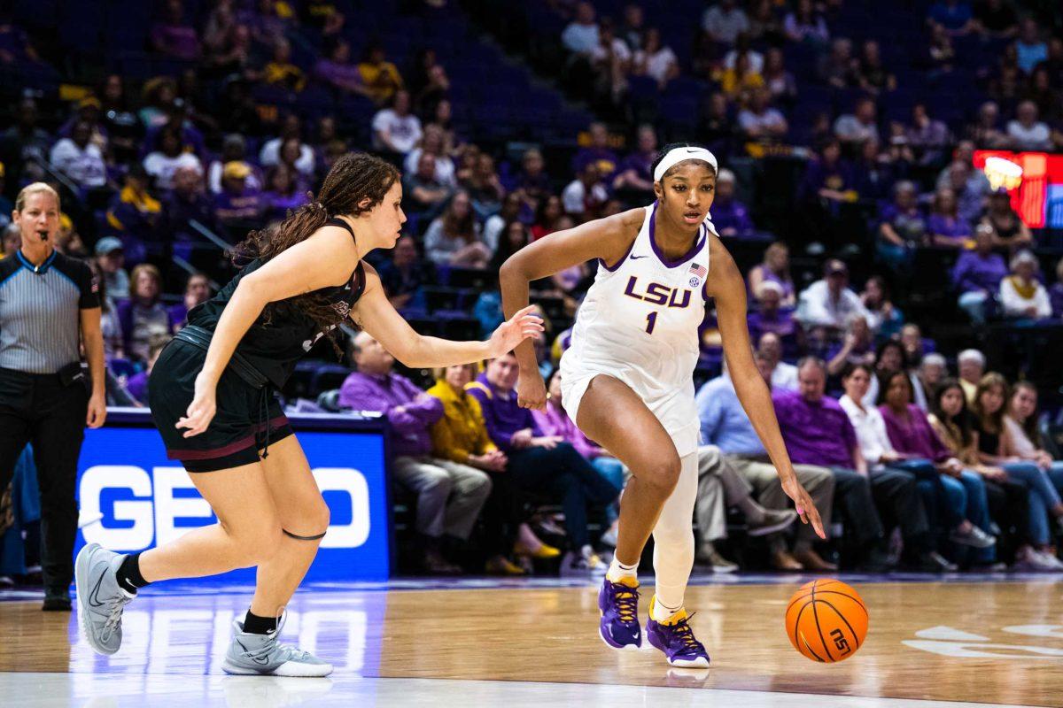 LSU women&#8217;s basketball sophomore forward Angel Reese (1) dribbles the ball Monday, Nov. 07, 2022, during LSU women's basketball 125-50 win against Bellarmine in the Pete Maravich Assembly Center on North Stadium Drive in Baton Rouge, La.