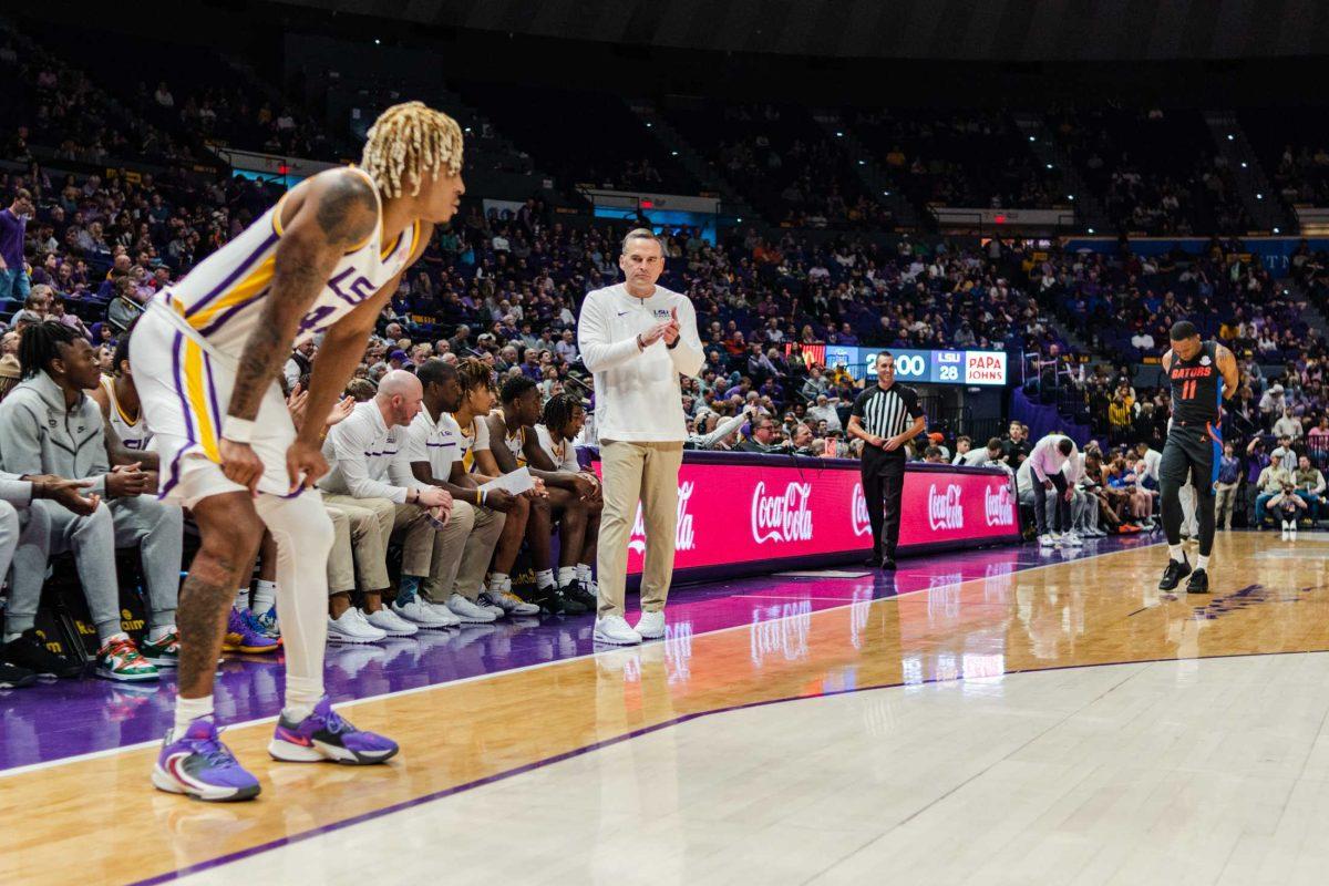 LSU men&#8217;s basketball head coach Matt McMahon claps on Tuesday, Jan. 10, 2023, during LSU&#8217;s 56-67 loss against Florida in the Peter Maravich Assembly Center in Baton Rouge, La.