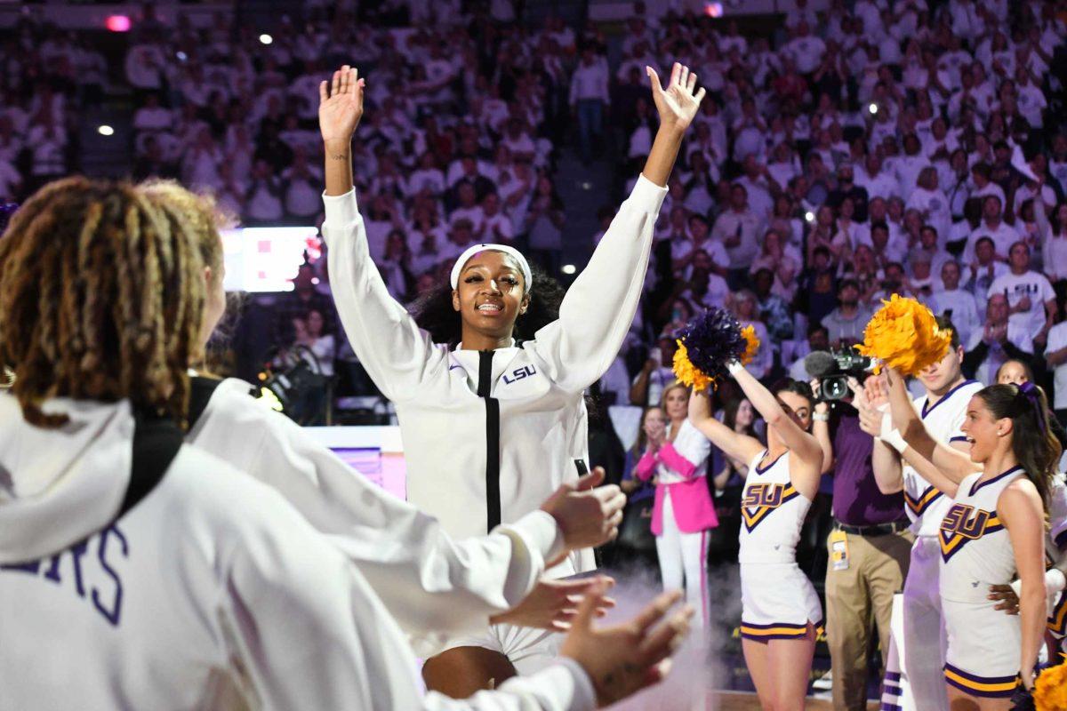 LSU women&#8217;s basketball sophomore forward Angel Reese (10) runs out on the court before LSU&#8217;s 76-68 win over Tennessee on Monday, Jan. 30, 2023, at the Pete Maravich Assembly Center in Baton Rouge, La.