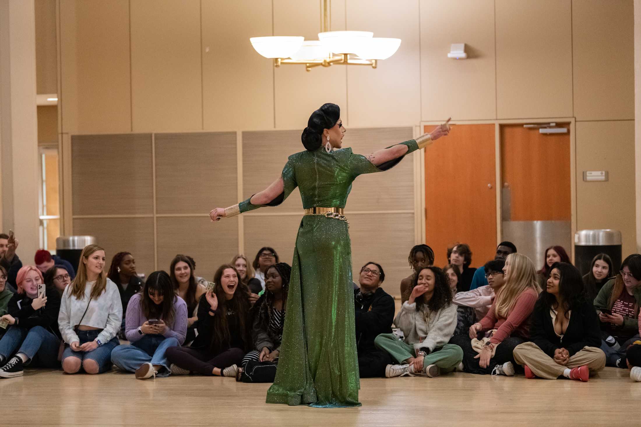 PHOTOS: Student Government hosts drag show