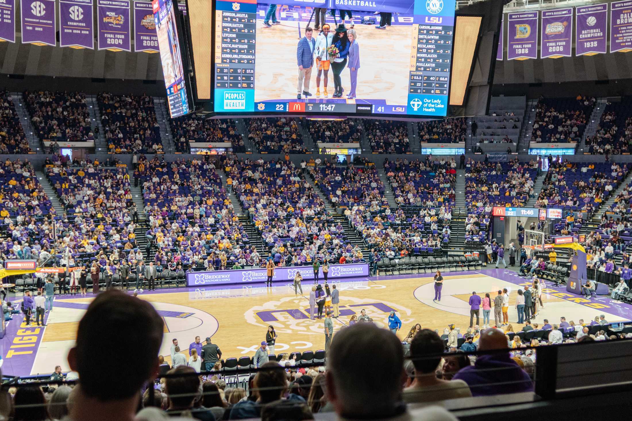 PHOTOS: LSU women's basketball goes 18-0 after defeating Auburn