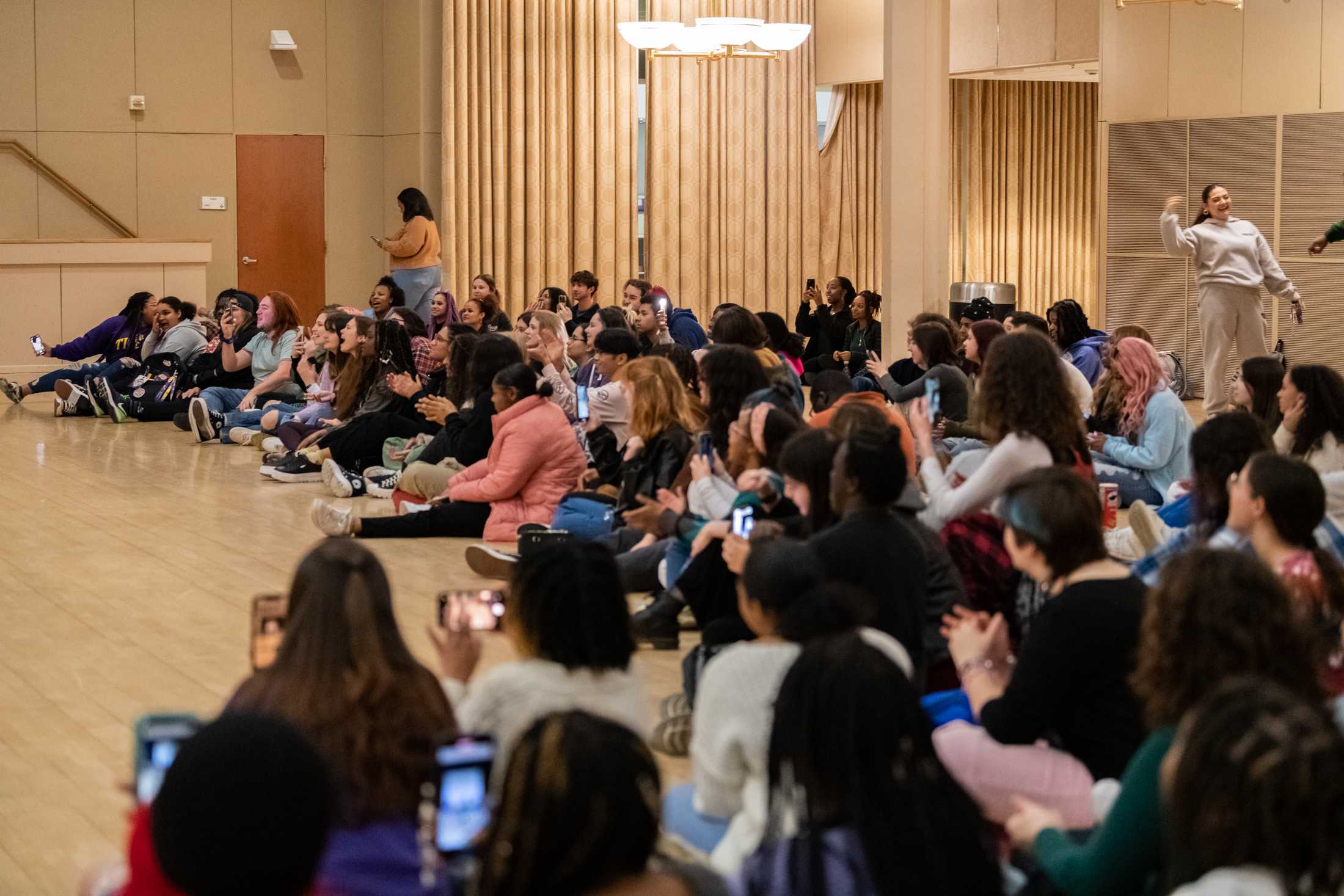 PHOTOS: Student Government hosts drag show