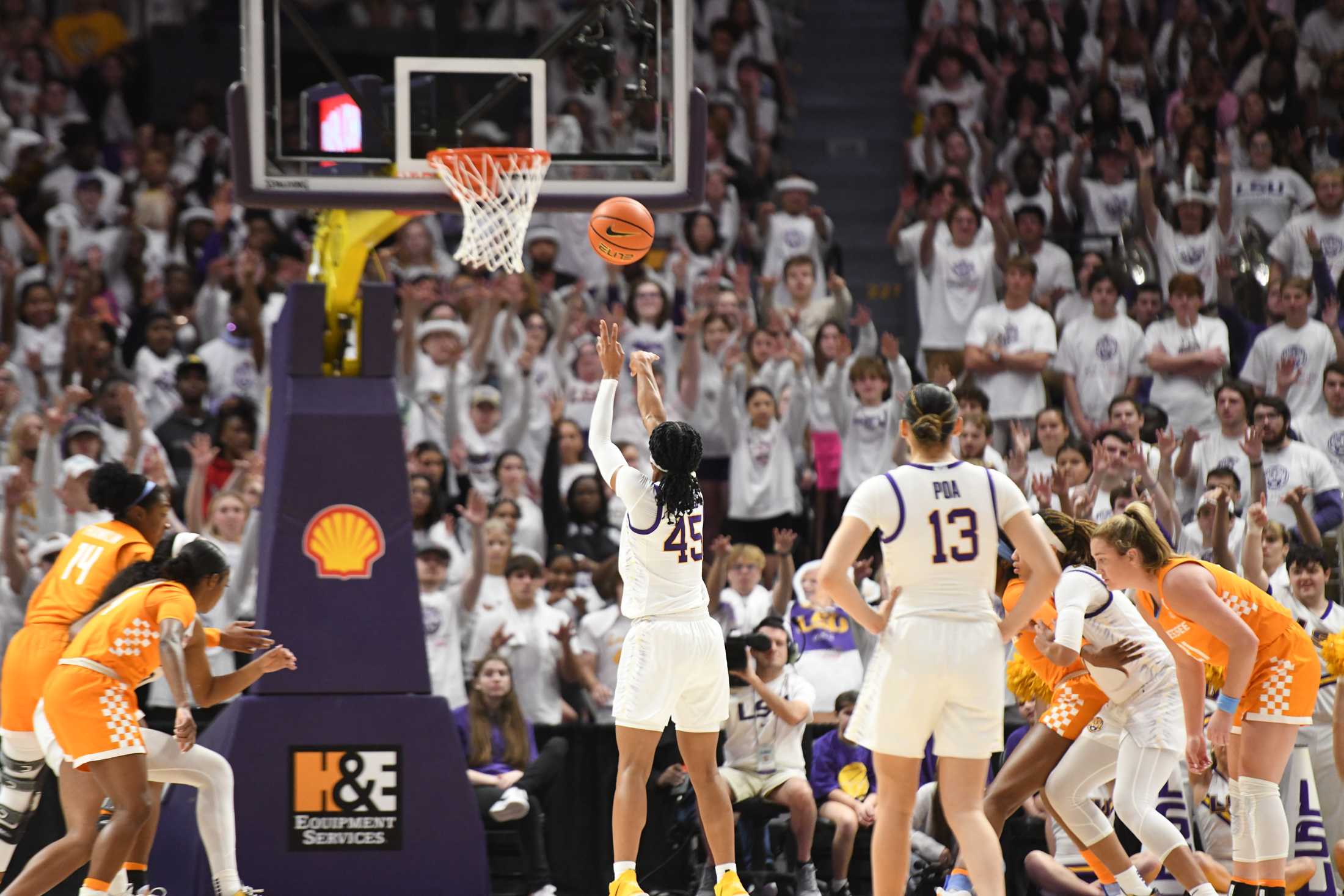 PHOTOS: LSU women's basketball defeats Tennessee 76-68