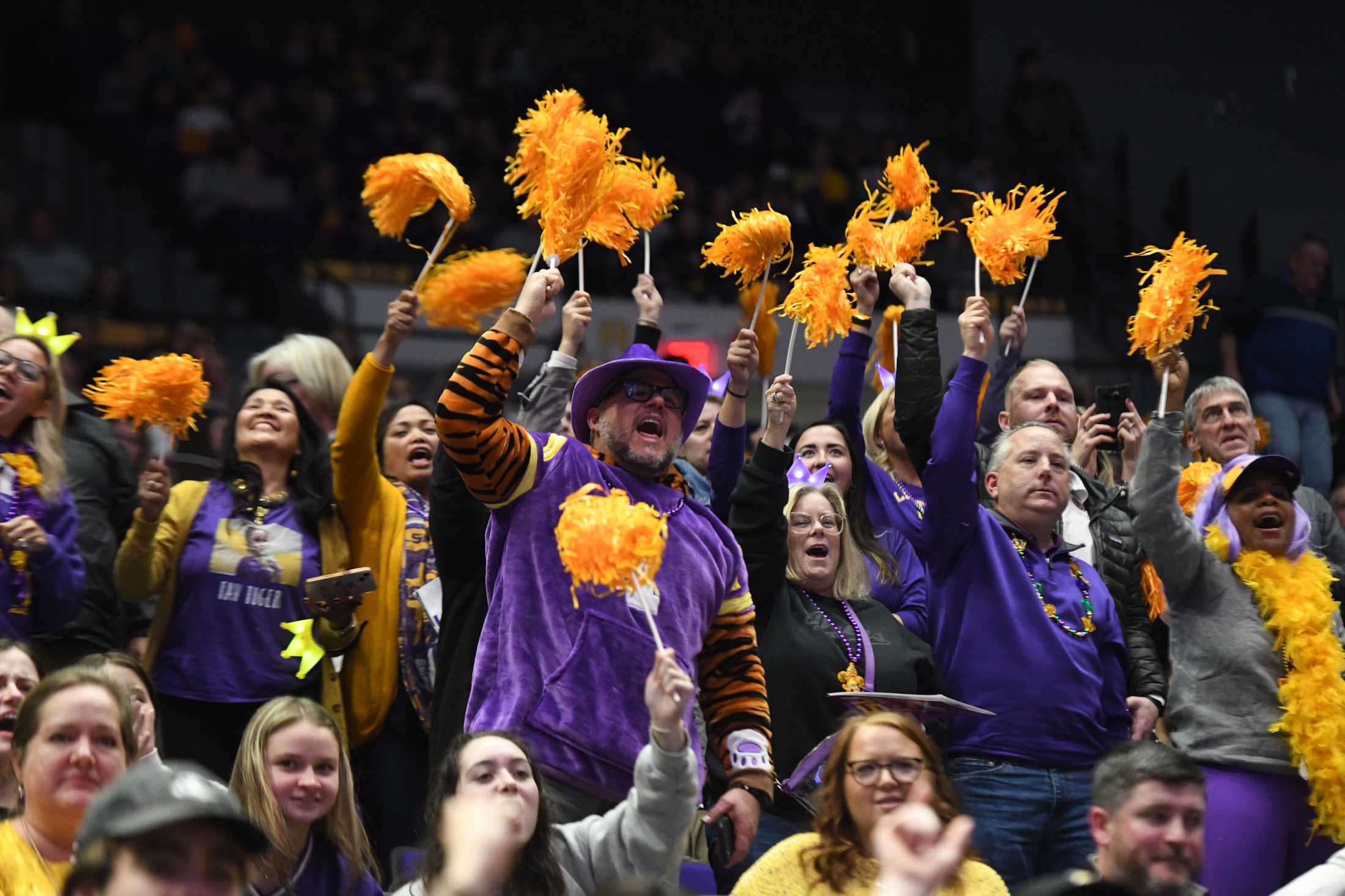 PHOTOS: LSU gymnastics defeats Florida 198.100-197.975