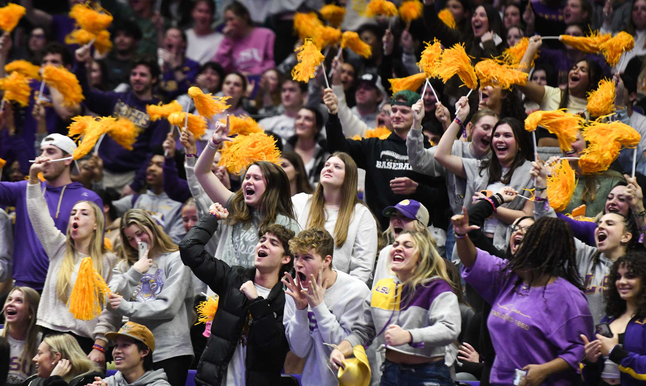 PHOTOS: LSU gymnastics defeats Georgia 197.700-196.925