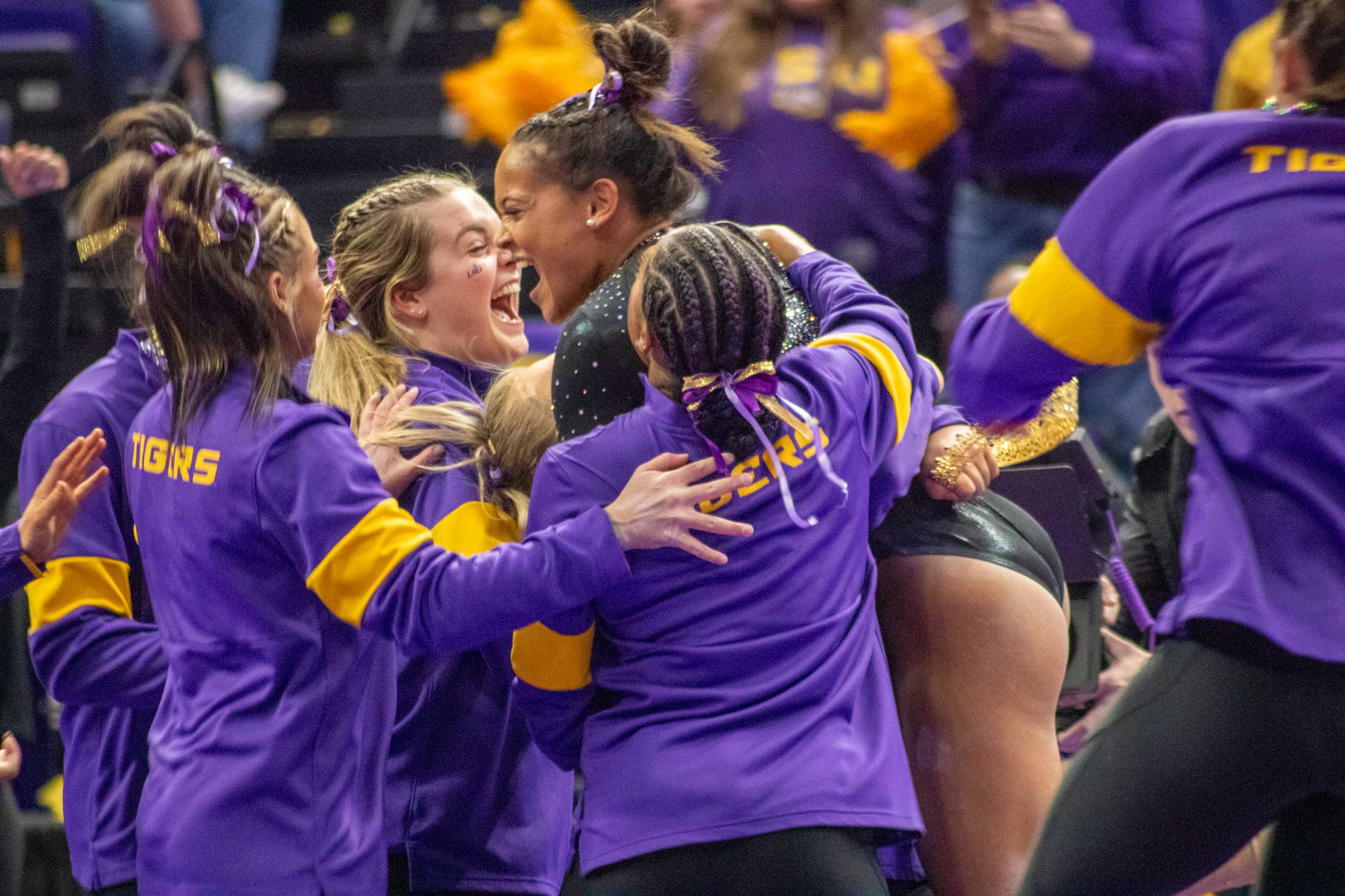 PHOTOS: LSU gymnastics defeats Florida 198.100-197.975