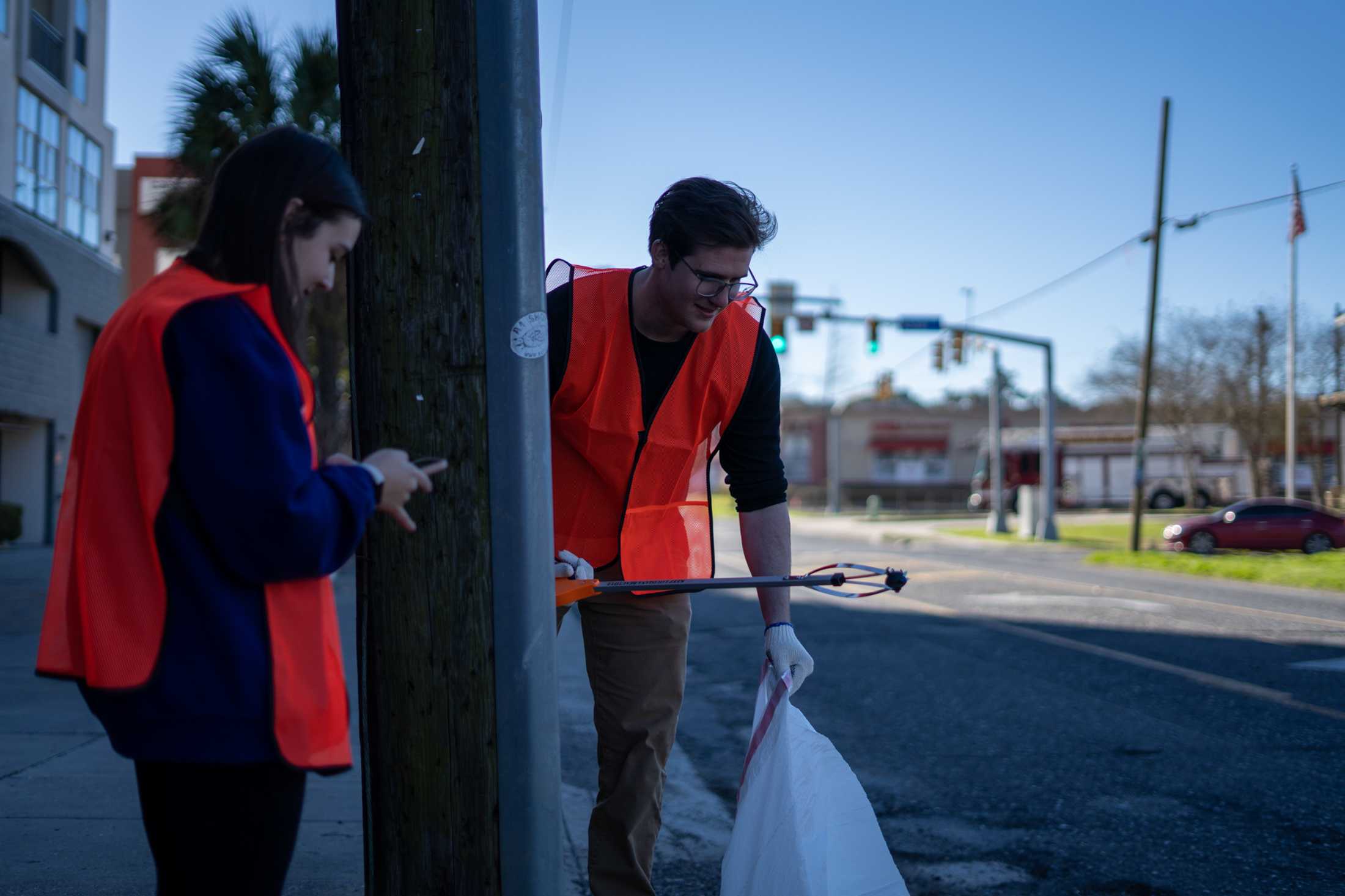 PHOTOS: LSU law students volunteer for litter collection