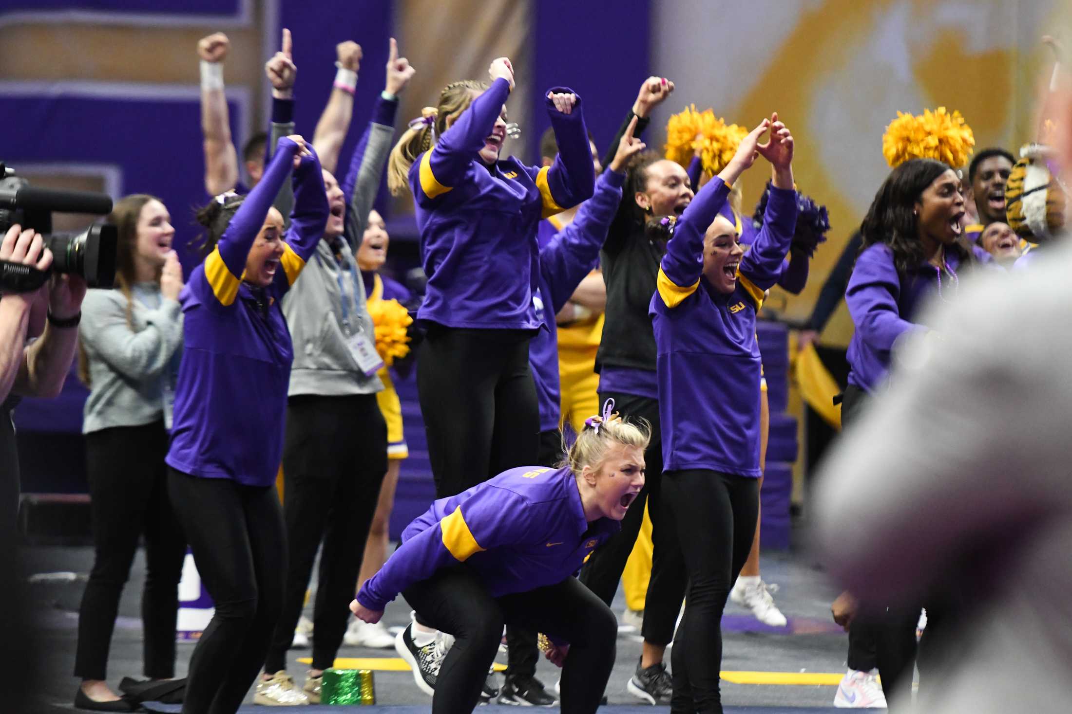 PHOTOS: LSU gymnastics defeats Florida 198.100-197.975