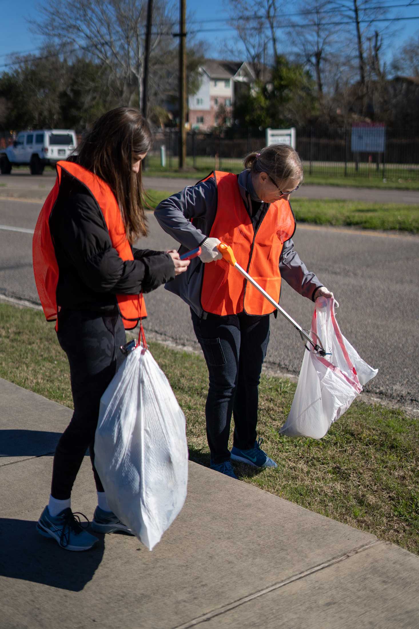 PHOTOS: LSU law students volunteer for litter collection