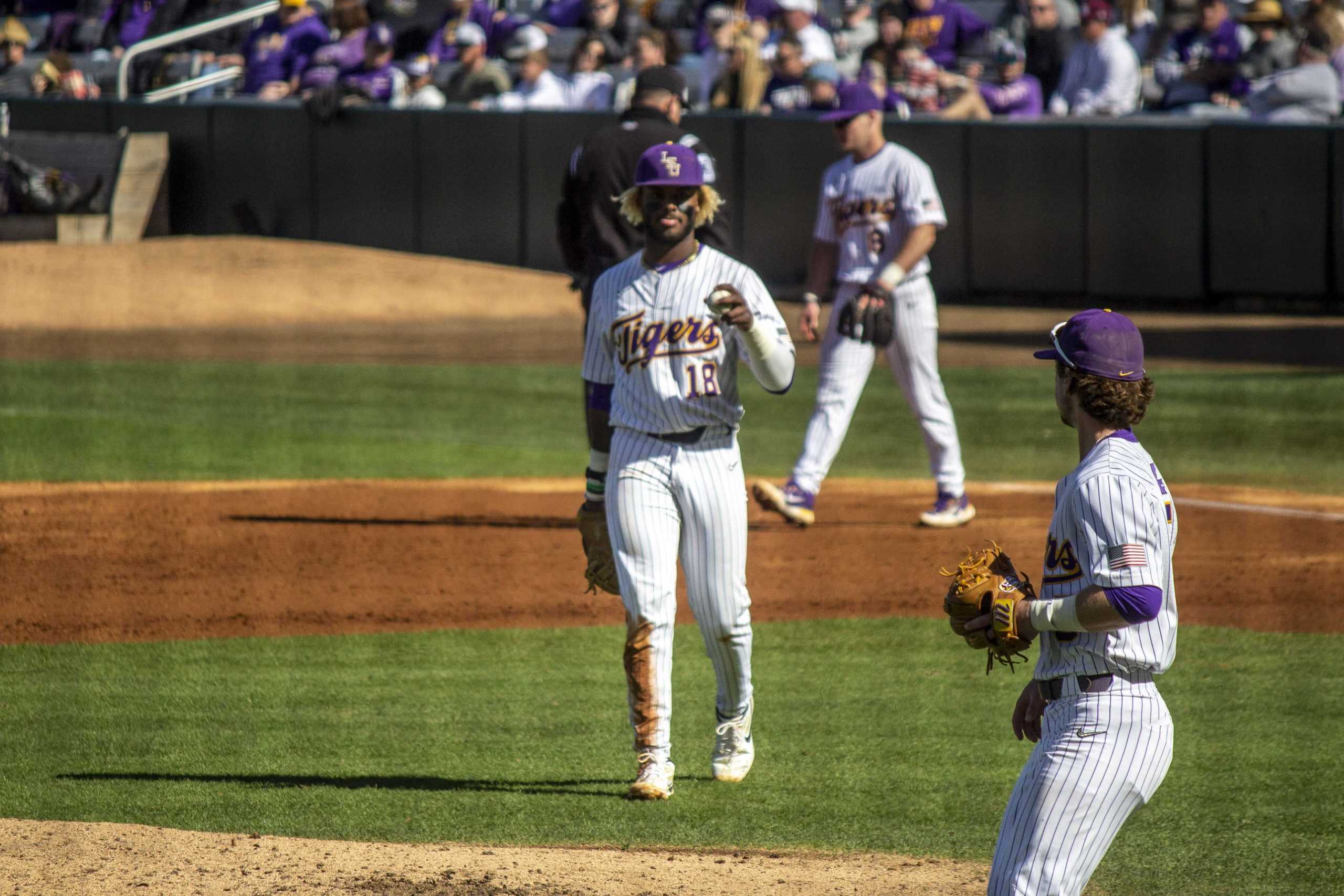 PHOTOS: LSU baseball defeats Western Michigan 5-3