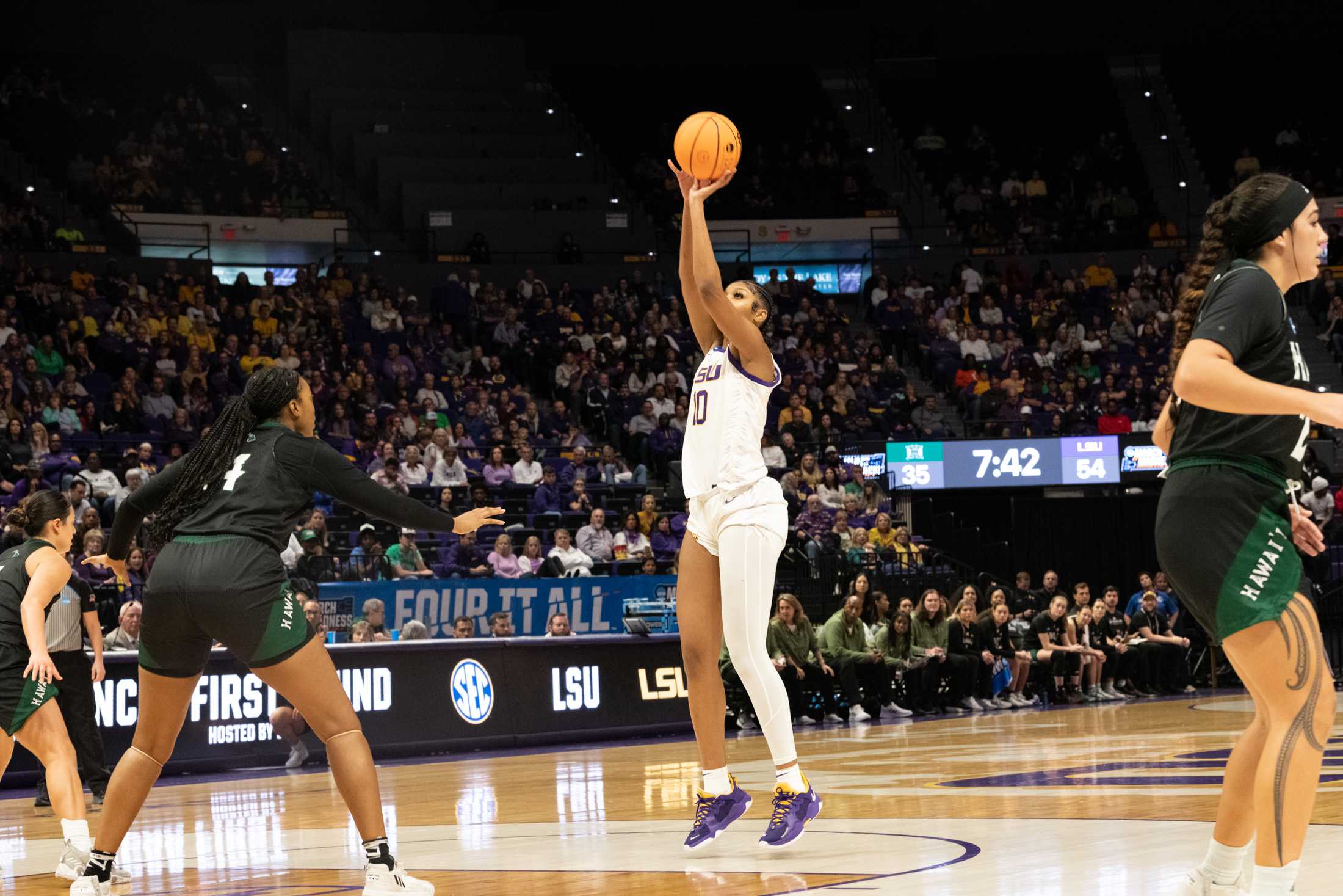 PHOTOS: LSU women's basketball beats Hawaii in first round of March Madness