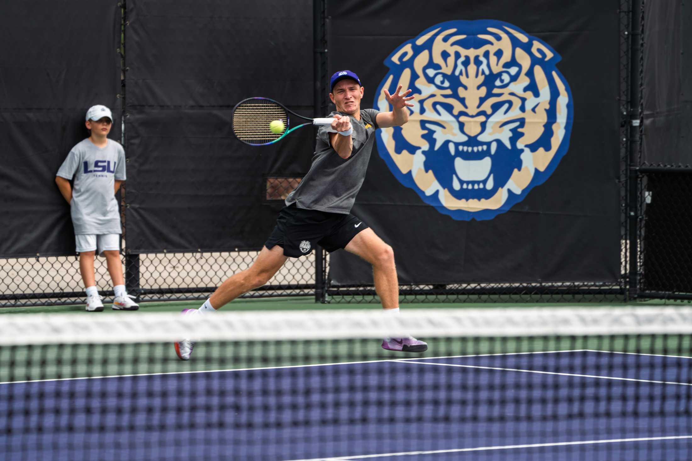 PHOTOS: LSU men's tennis defeats Alabama