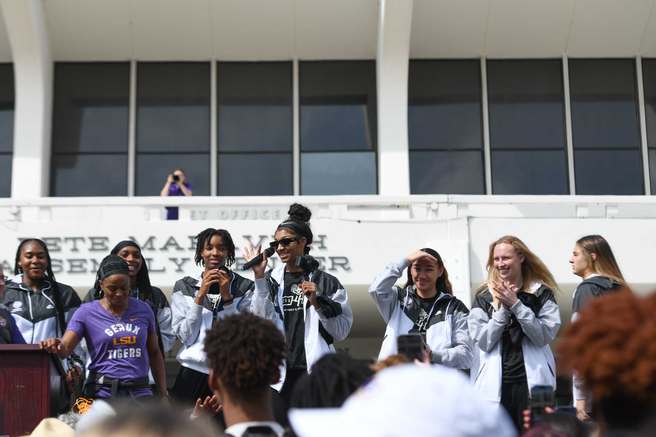 PHOTOS: LSU women's basketball heads off to Dallas for the Final Four