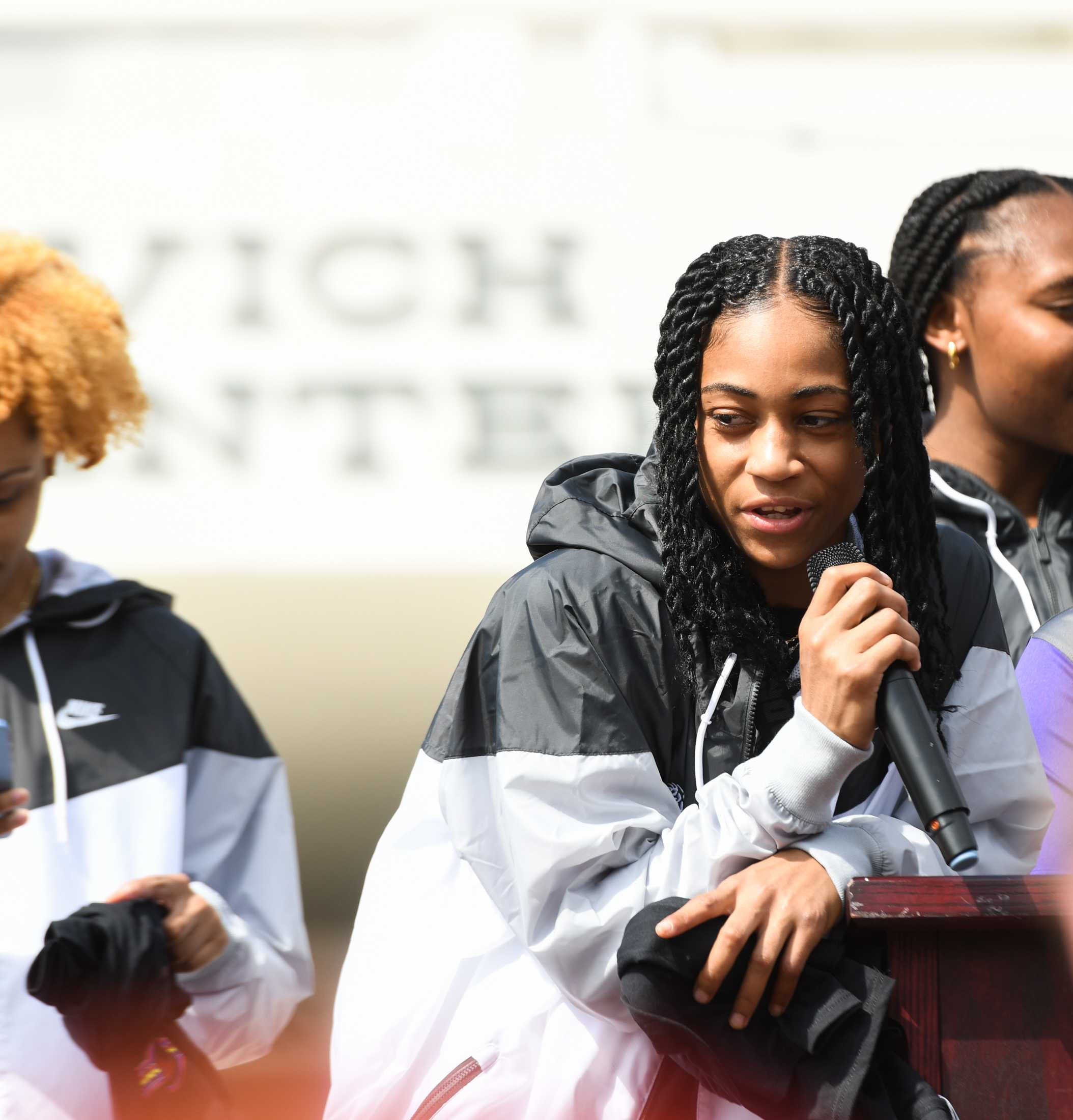 PHOTOS: LSU women's basketball heads off to Dallas for the Final Four