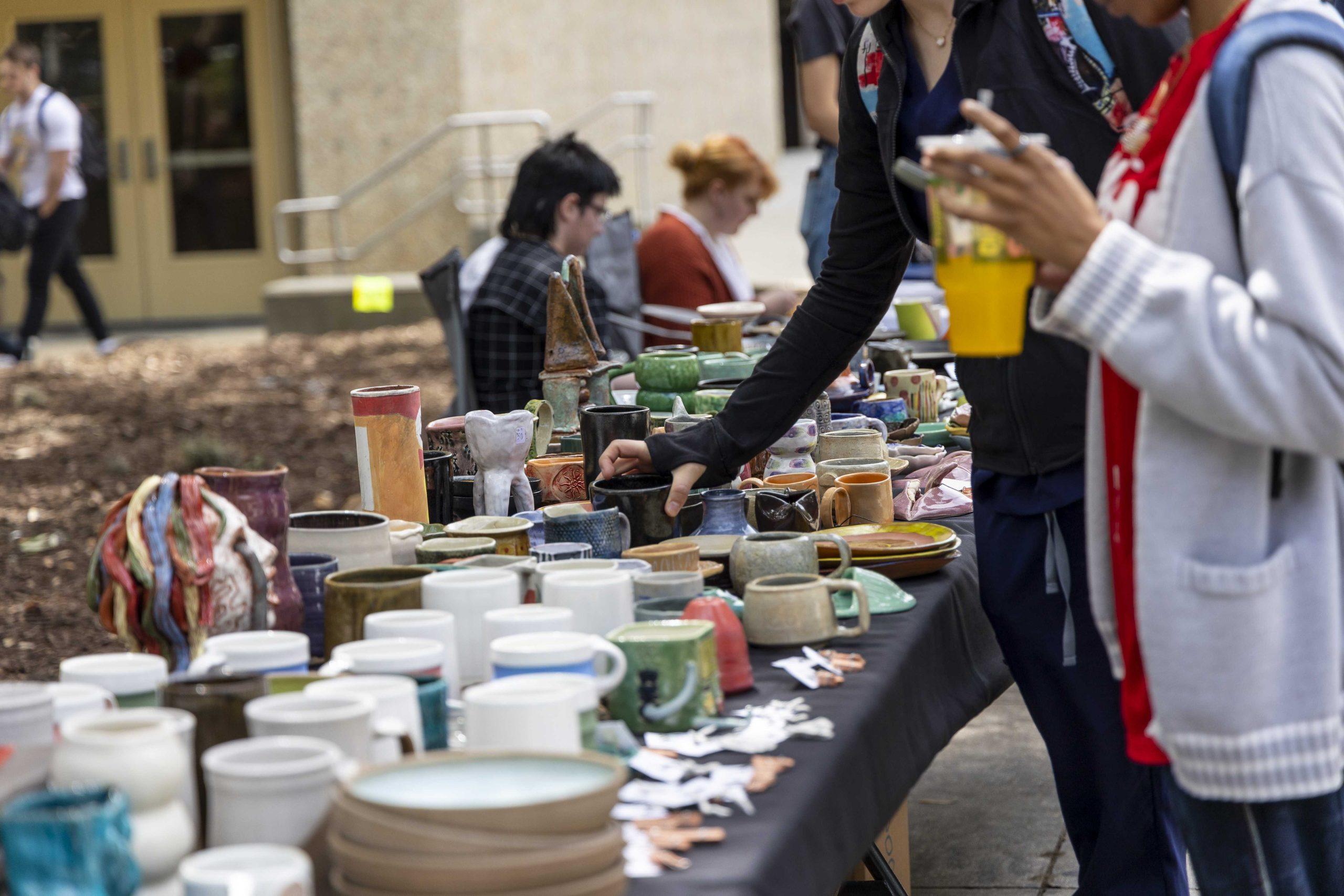 PHOTOS: LSU art clubs host market in Free Speech Alley