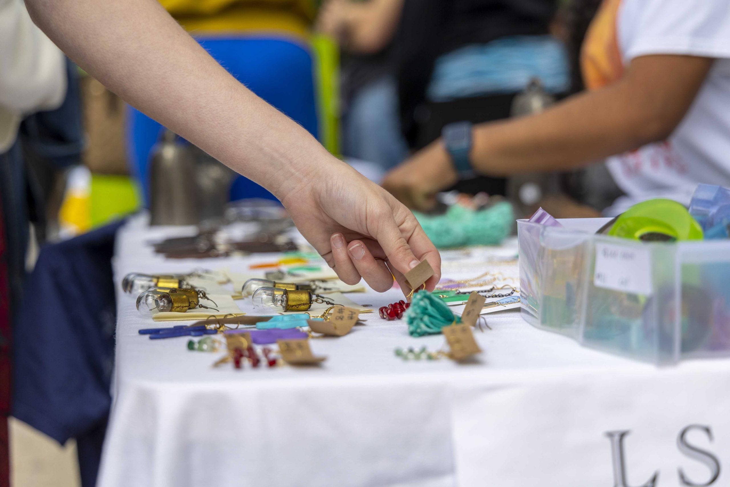 PHOTOS: LSU art clubs host market in Free Speech Alley