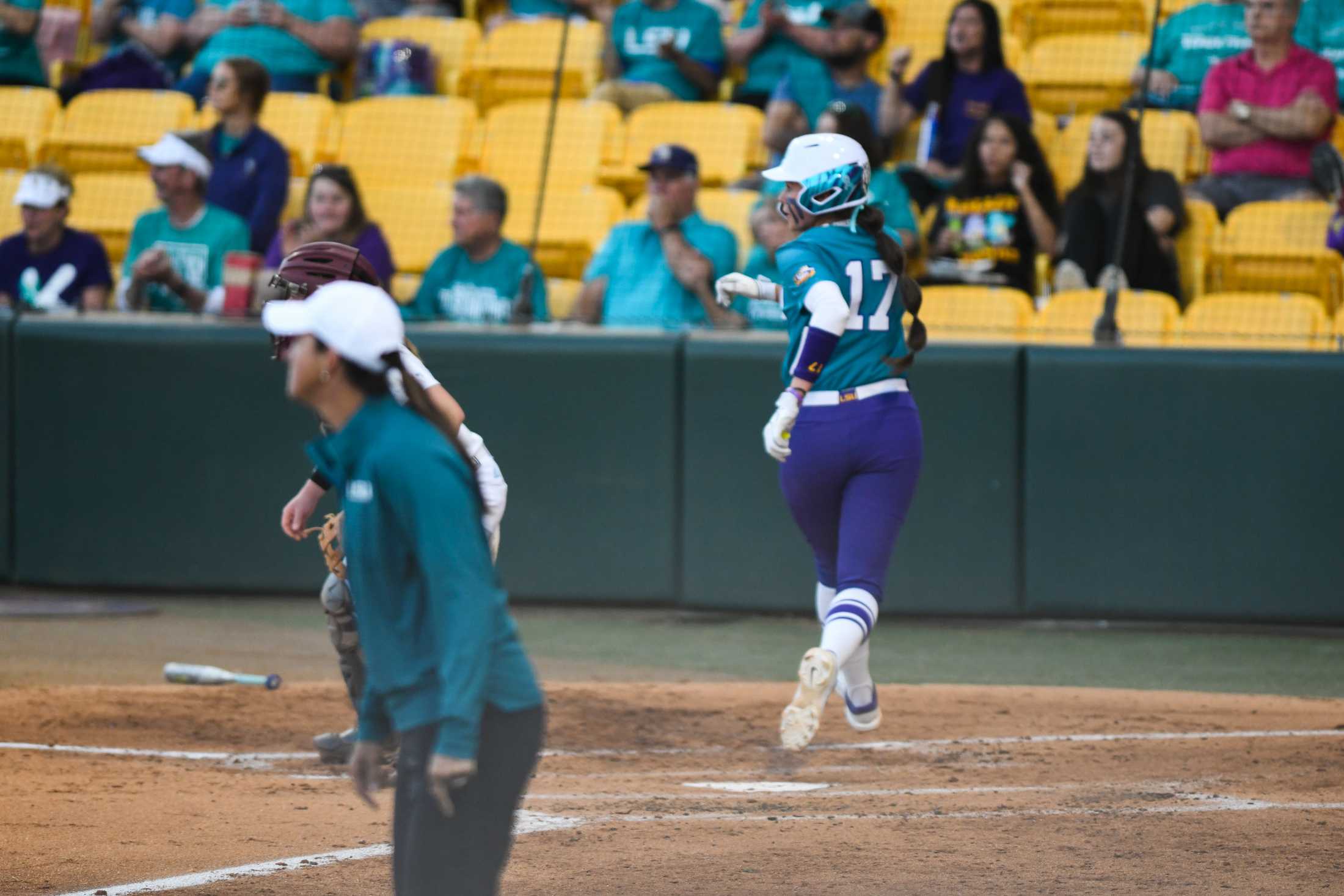 PHOTOS: LSU softball defeats Mississippi State 10-4