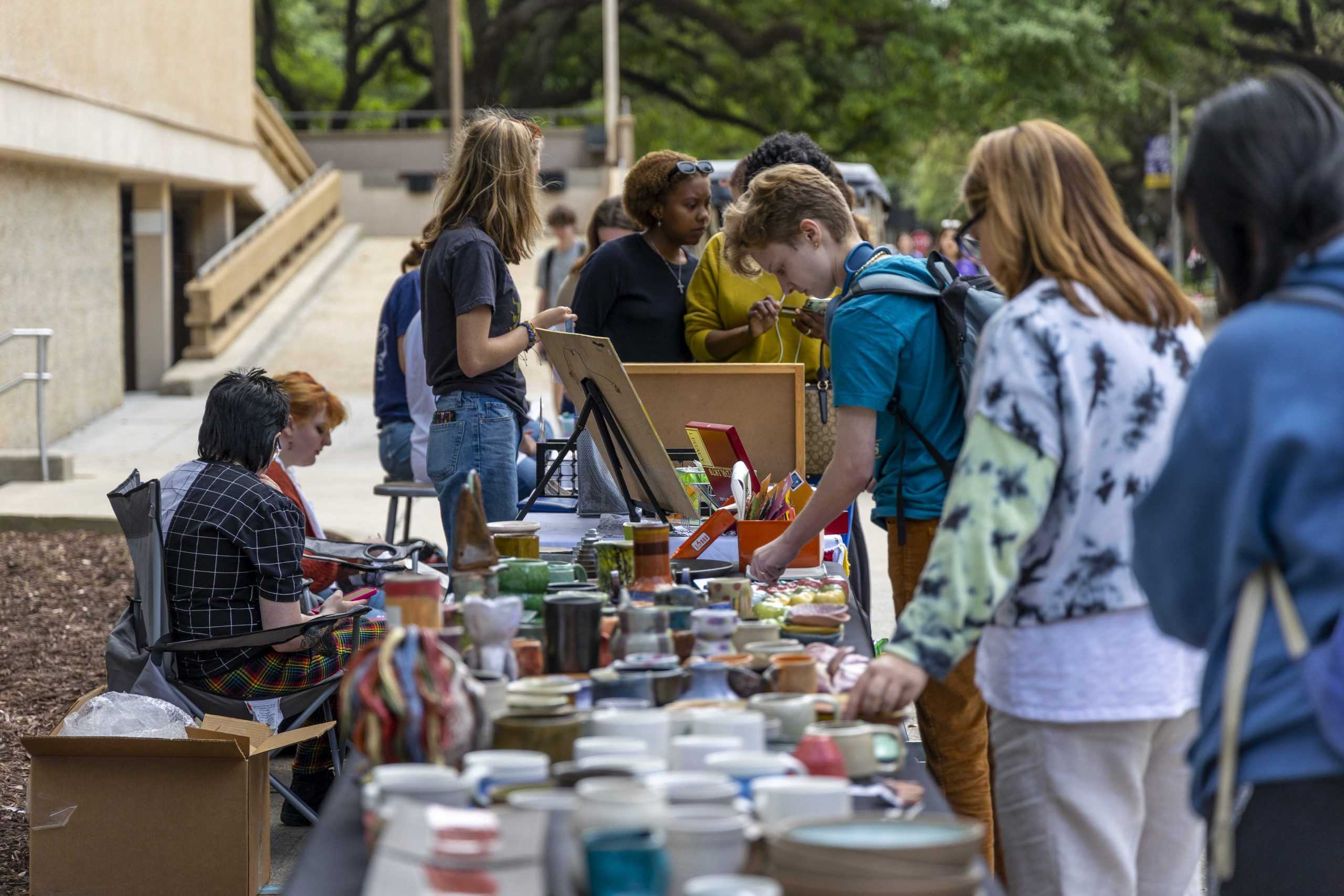 PHOTOS: LSU art clubs host market in Free Speech Alley