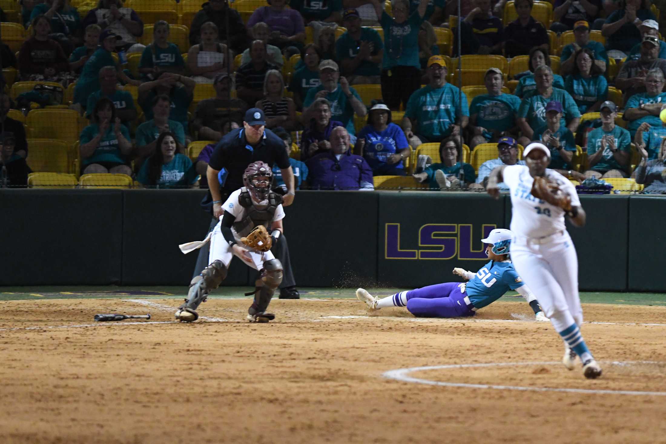 PHOTOS: LSU softball defeats Mississippi State 10-4