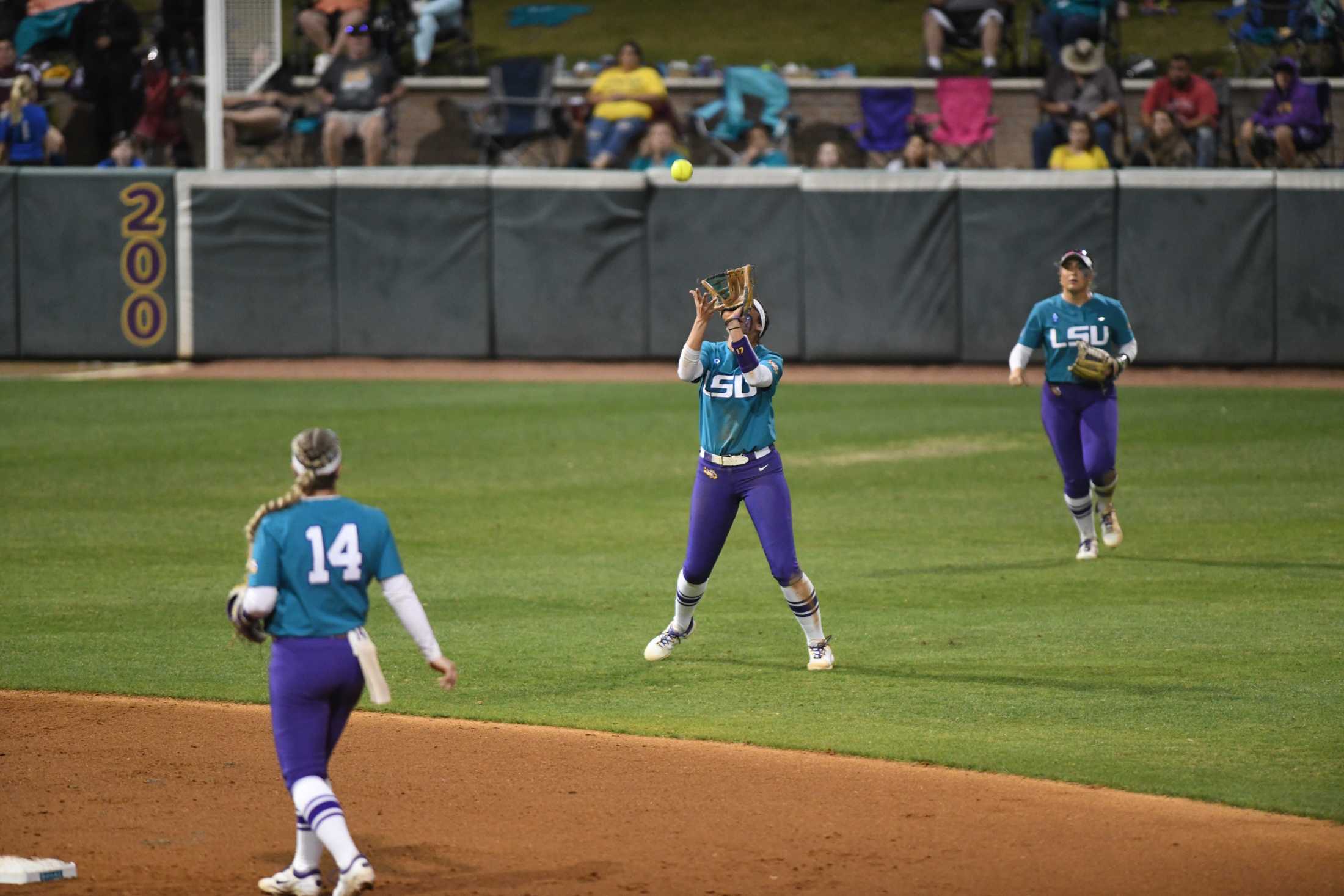 PHOTOS: LSU softball defeats Mississippi State 10-4