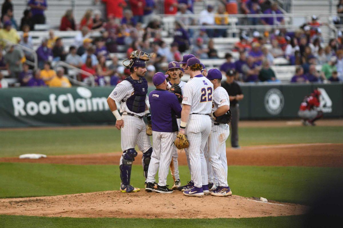 The LSU baseball team huddles on the pitcher&#8217;s mound on Tuesday, April 25, 2023, during LSU&#8217;s 6-5 loss to Nicholls at Alex Box Stadium in Baton Rouge, La.