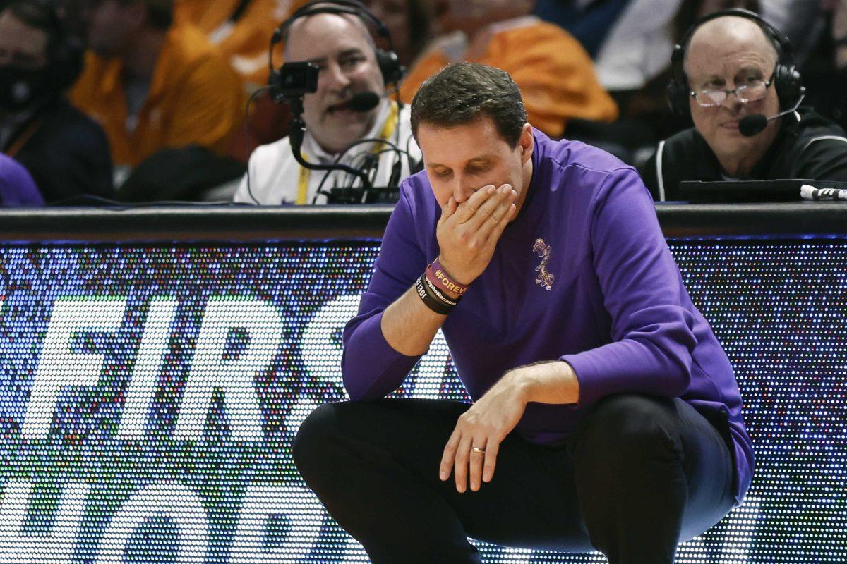 LSU head coach Will Wade reacts to play during the second half of an NCAA college basketball game against Tennessee Saturday, Jan. 22, 2022, in Knoxville, Tenn. Tennessee won 64-50. (AP Photo/Wade Payne)