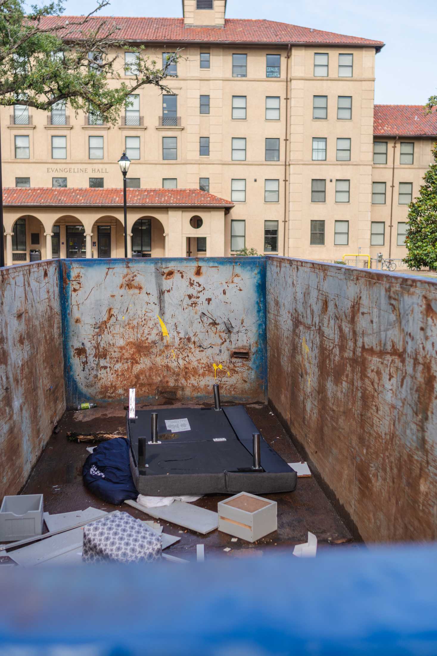 PHOTOS: Freshmen move out, create dumpsters full of waste