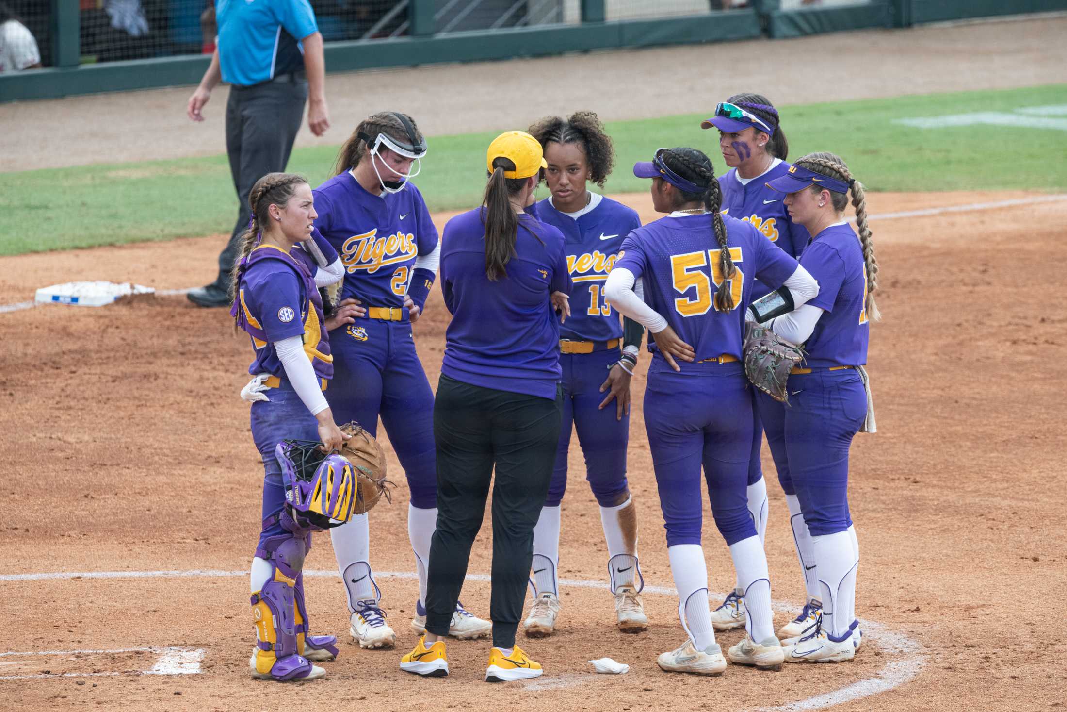 PHOTOS: LSU softball shuts out ULL 4-0 advancing to regional final