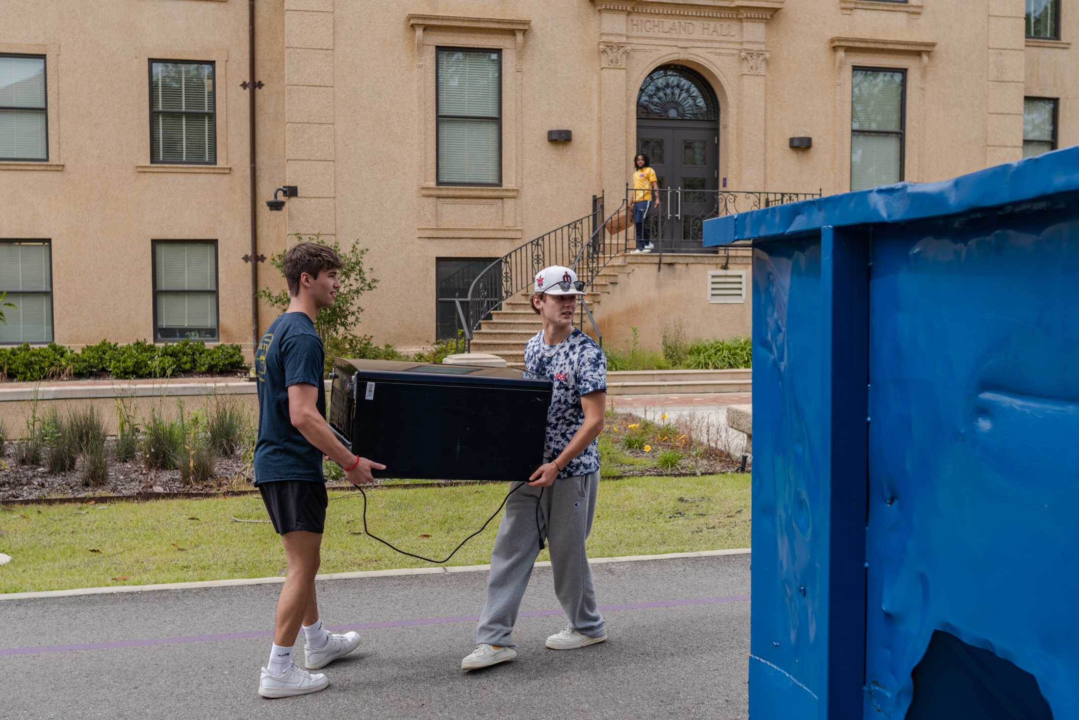 PHOTOS: Freshmen move out, create dumpsters full of waste