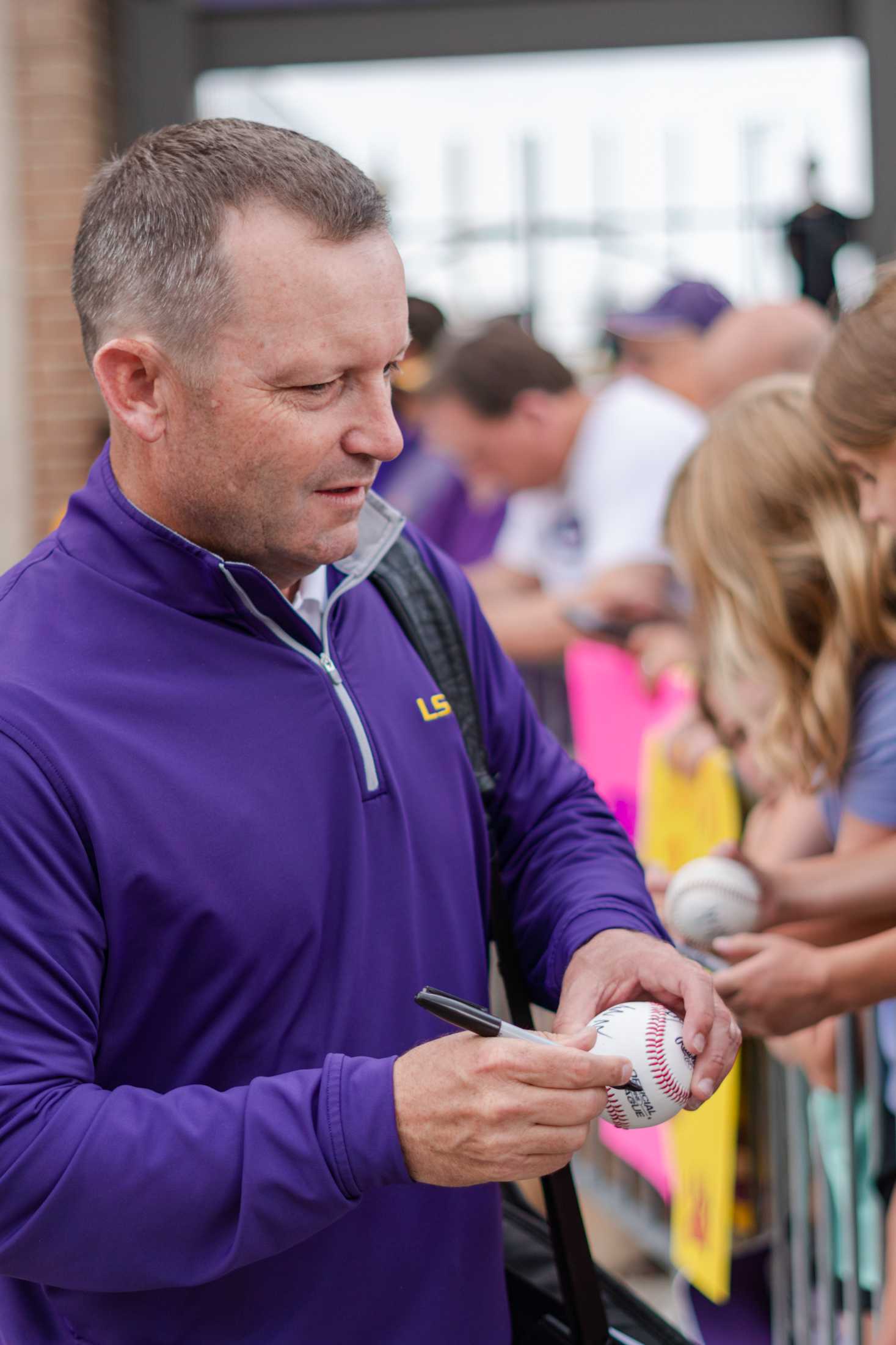 PHOTOS: LSU baseball heads to Omaha as fans cheer them on