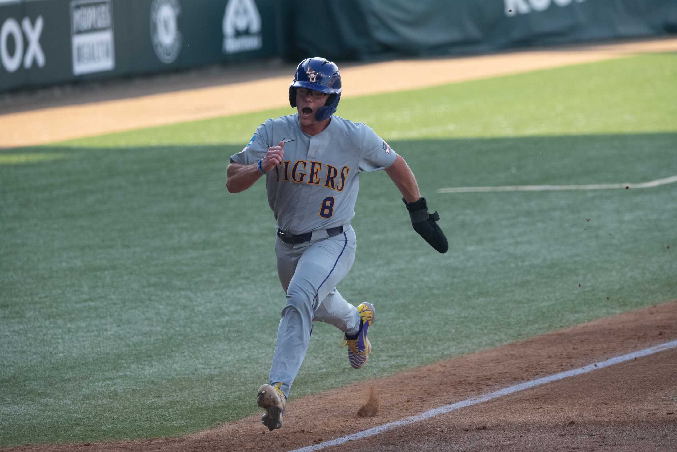 PHOTOS: LSU baseball defeats Kentucky 8-3 to win Super Regional, moves on to College World Series