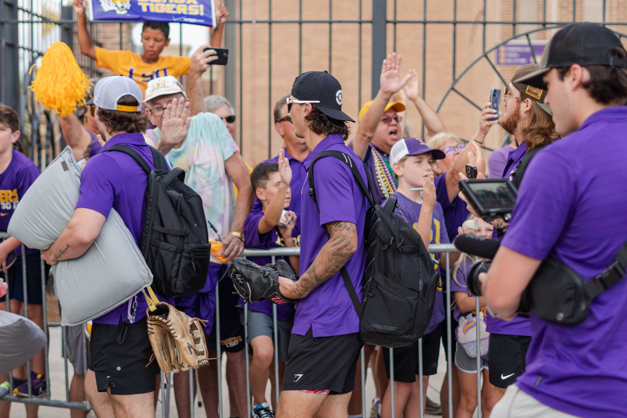 PHOTOS: LSU baseball heads to Omaha as fans cheer them on