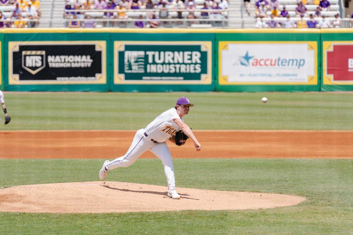 LSU baseball junior pitcher Ty Floyd (9) throws the ball Sunday, June 4, 2023, during LSU&#8217;s 6-5 win against Oregon State at Alex Box Stadium in Baton Rouge, La.